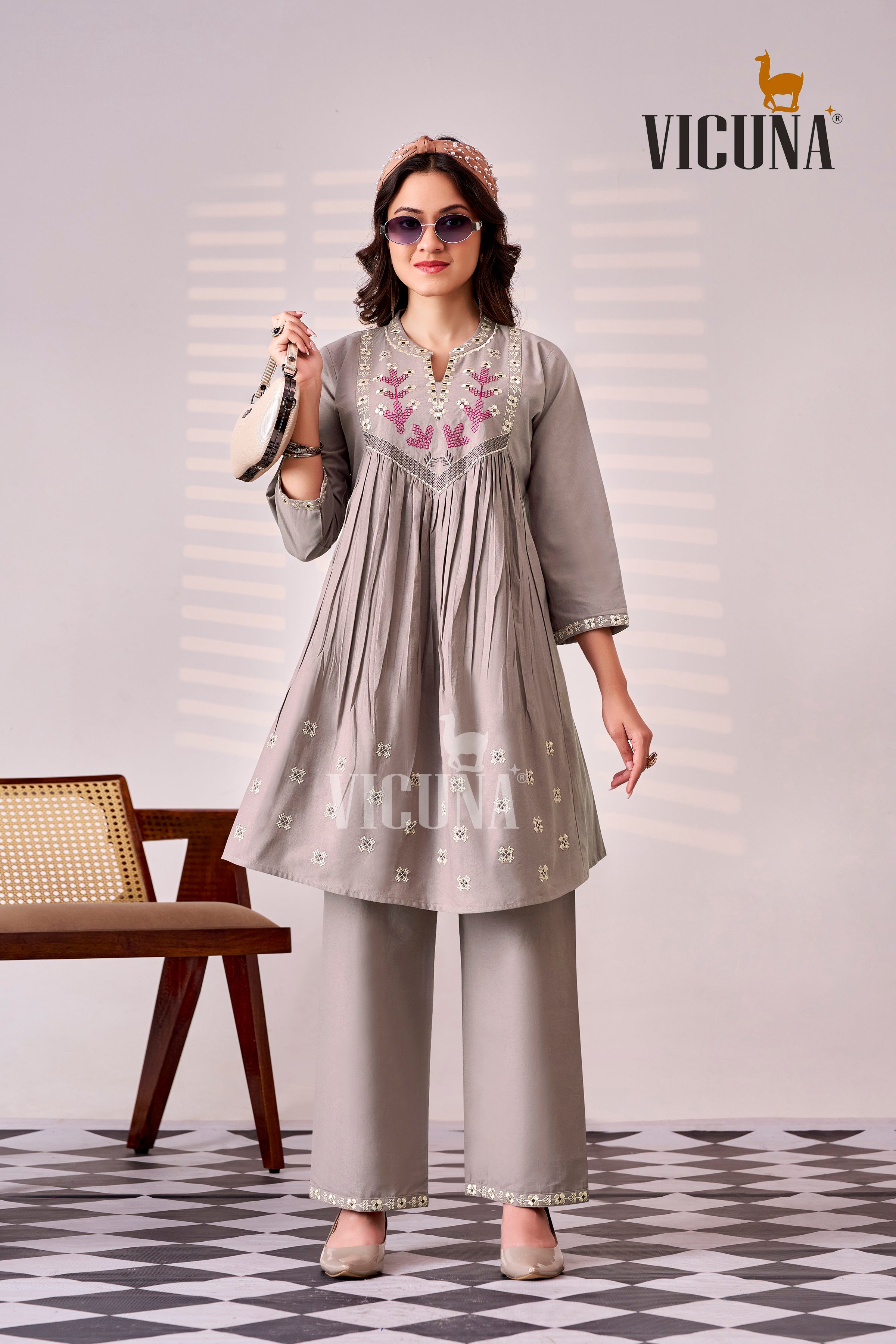 Vicuna Dhabu Cotton Short Co-ord Set in Chiku & Blue