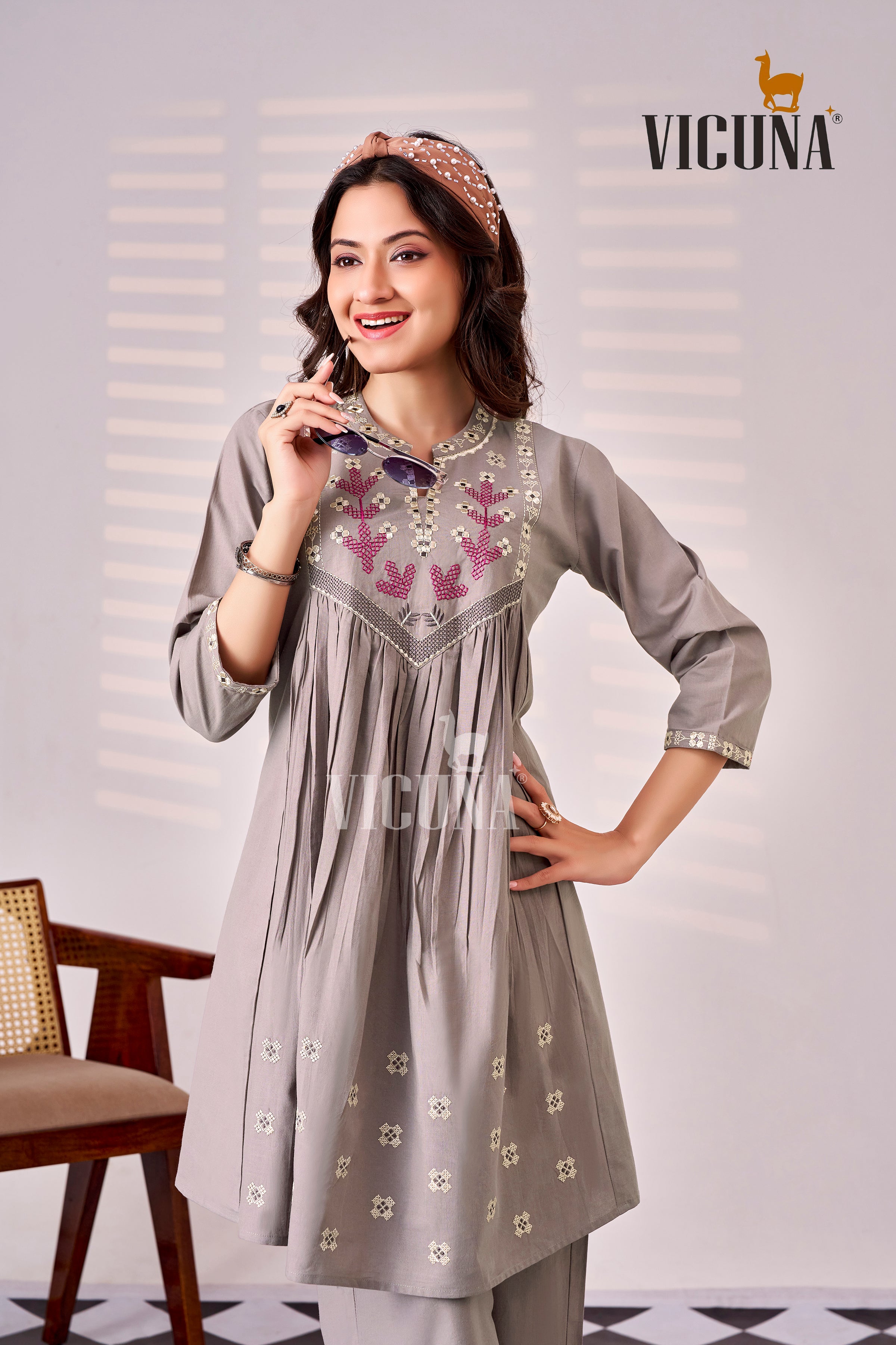 Vicuna Dhabu Cotton Short Co-ord Set in Chiku & Blue